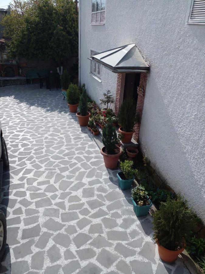 Guesthouse Giorgi Tel Avi Exterior foto
