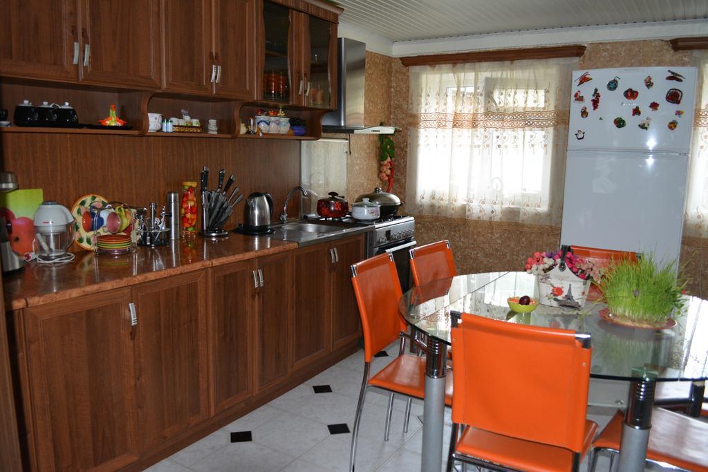 Guesthouse Giorgi Tel Avi Exterior foto